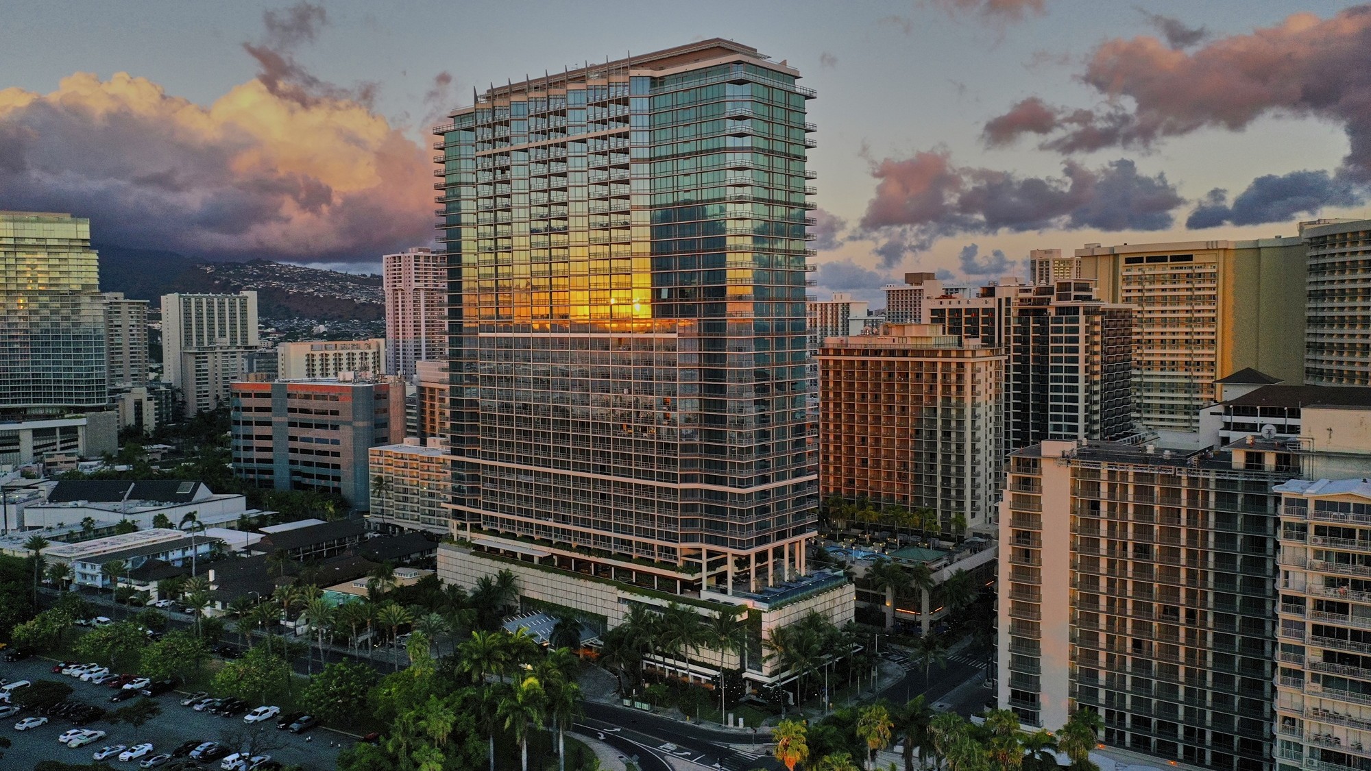 ハワイ・ワイキキの人気ホテルおすすめ完全ガイド・ザ・リッツ・カールトン・レジデンス・ワイキキビーチ